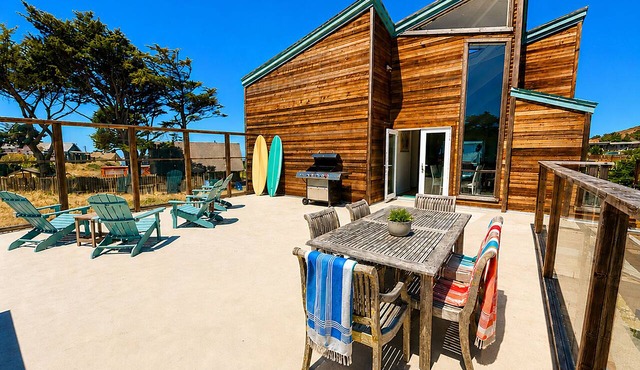 5 Star Dillon Beach Playcation! Hot Tub~Game Room~Walk to Beach~Knot A Care!