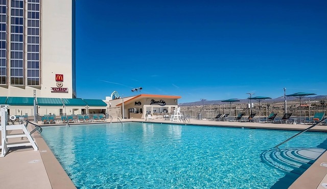 Aquarius Casino Resort | Luxury 2 Queens | 2 units | Gaming & Dining