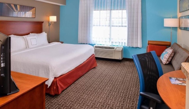 Awesome Lodging! 3 Spacious Units w/Full Kitchens