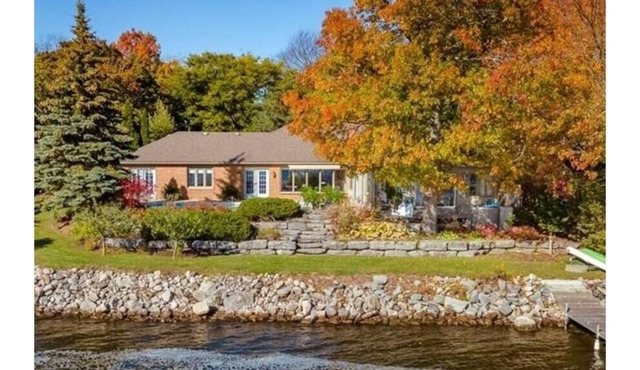 Bay's Ridge - Waterfront, Pool, Hot Tub