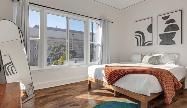 Beach-side Stay w/Parking + Free Cocktail