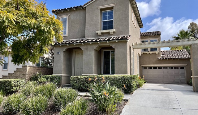 Beautiful Home in Prime Location Near all! Horse racing, beaches, Fair