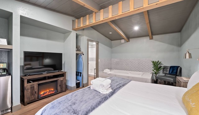 Blue Jay Lodge
