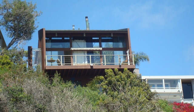 California Dreaming .your own steps to the beach with gas fire pit