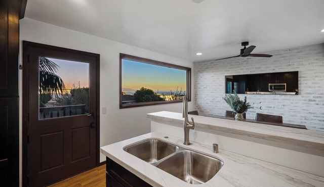 Charming 2-bedroom apartment with AC, WiFi in welcoming Dana Point
