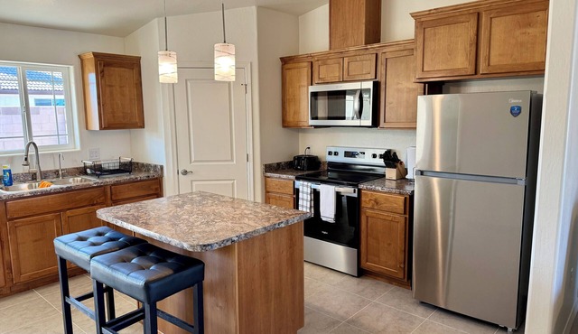 Charming 2-bedroom townhome with WiFi, AC in East San Luis, AZ.