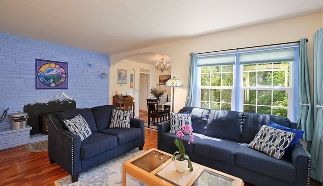 Charming 4BR Home in a Great Downtown Location