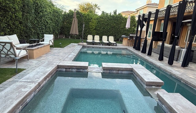 Charming N. Indio 5-bedroom Beauty