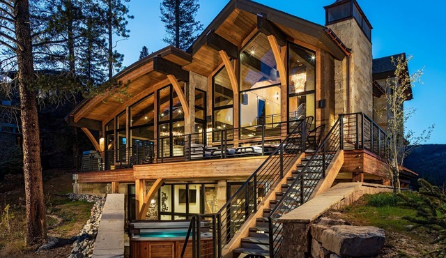 Chateau Bella Rose - Amazing New TRUE Ski InOut! 7 Bedrooms, Sleeps 19