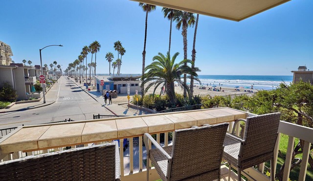 Coastal Hotspot for Whale Watching, Dining & Beachside Adventures