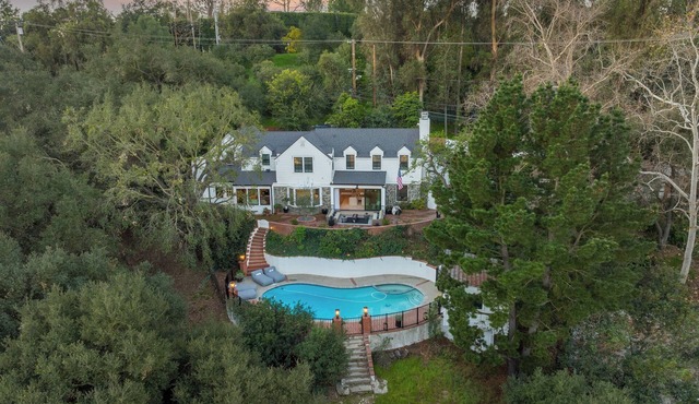 Coldwater Reserve: Ultra-Luxury Canyon Retreat