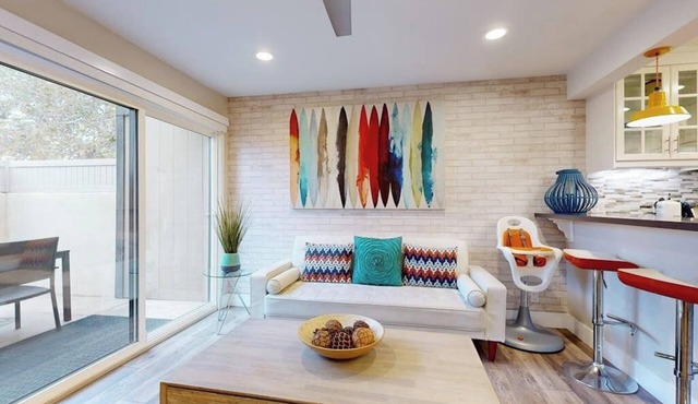 Colorful & contemporary condo with patio & washer/dryer - watch the fireworks