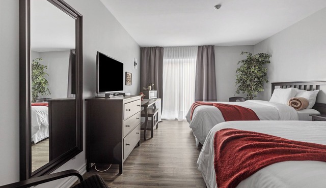 Comfortable & Affordable Stay at The Restauparc Motel. Your Home Away from Home