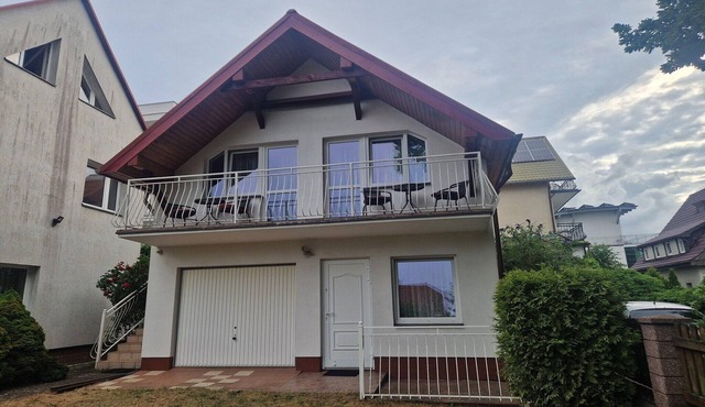 Comfortable double room by the promenade
