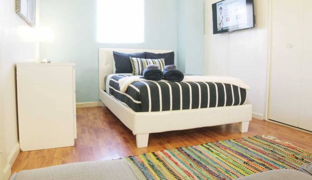 Comfy Room with Private Bathroom in Koreatown LA