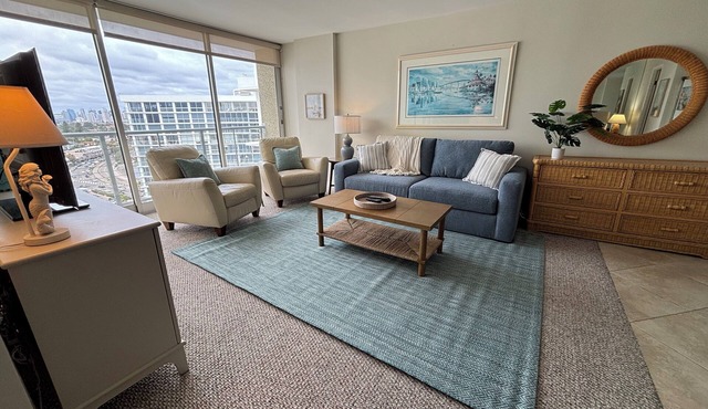 Coronado Shores Sanctuary: Steps to the Beach with Sweeping 15th-Floor Vistas