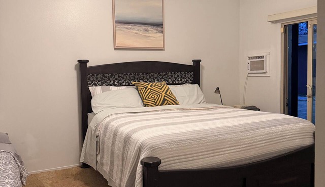 Cozy 1-bedroom 2 bed studio Lancaster