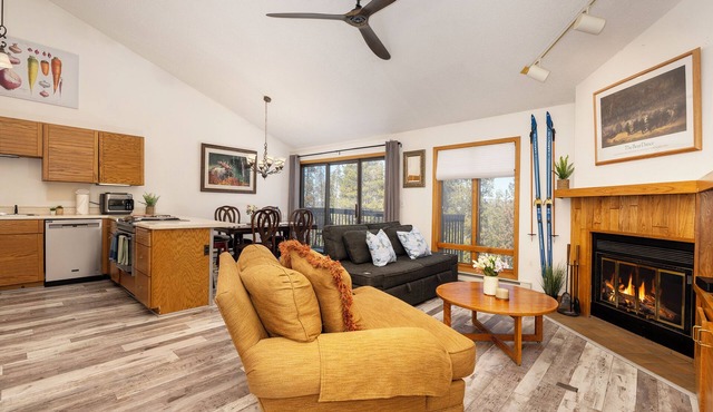 Cozy Mountain Getaway - Minutes to Winter Park