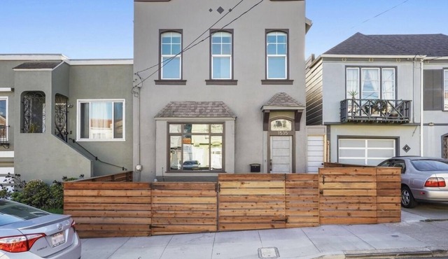 Cozy San Francisco Gem! Nearby Train to Chase Center and Oracle Park.
