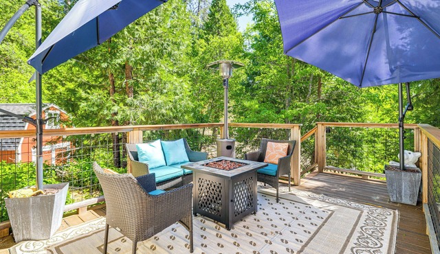Deck & Grill: Forest Views Twain Harte Home