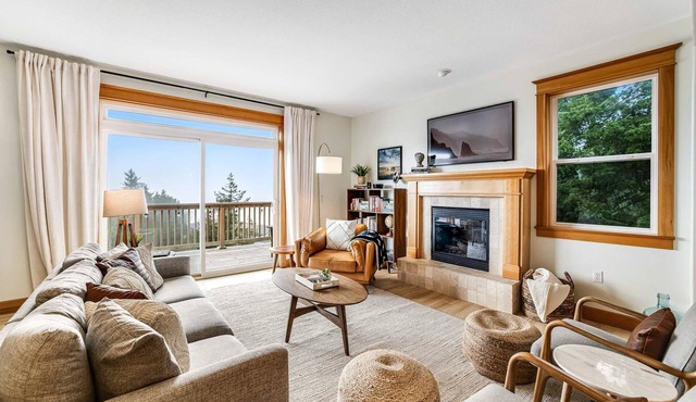 Dog friendly home with ocean views deck washer dryer grill and fireplace