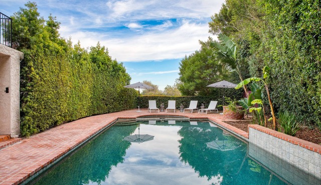 Dume Point by AvantStay | Tennis + Pool in Malibu