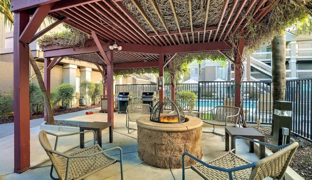 Esthetic Property with Free Daily Breakfast | Parking Onsite