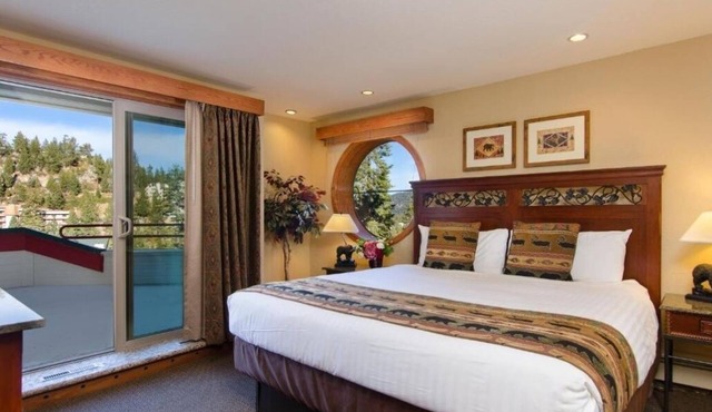 Four Villas w/Kitchenette, Pools, Playground & Relaxing Spa Access
