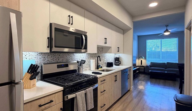 Fully Furnished 1BR Point Loma w/Wi-Fi Parking