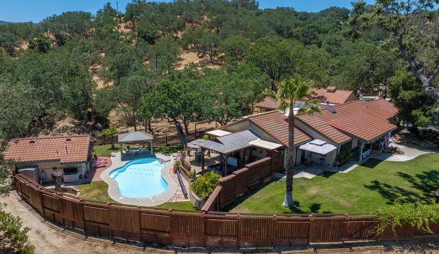 Gateway to the California Central Coast Sleeps 10 accept 14- 5 Bedrooms 4 Baths