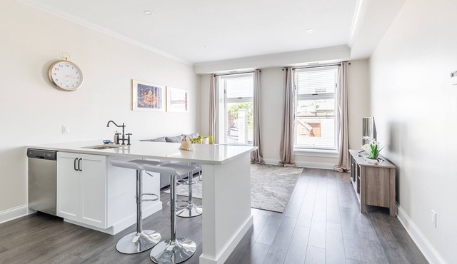 GLOBALSTAY. Iconic Rideau 1Bd Unit. Balcony. Free Parking