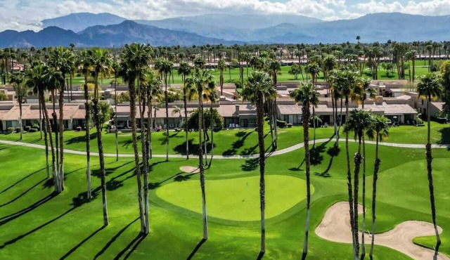 Gorgeous fairway views|Pet-friendly|Club access
