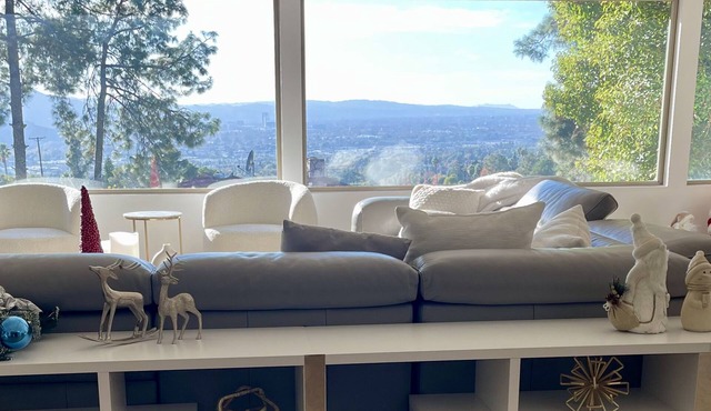 Gorgeous Upscale Hidden Gem/Pool l City View - Wellness meets luxury