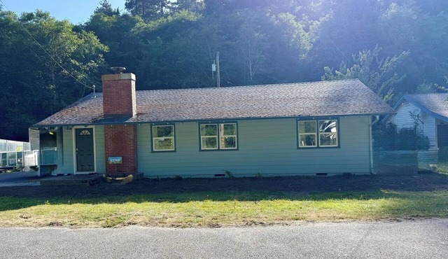 Heart of the Redwoodds - KENU Cottage