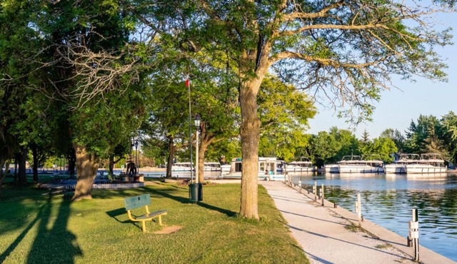 Heritage Rideau 1Br Apartment Free Parking