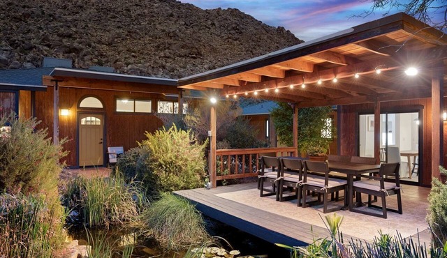 Incredible Vacation Rental with Hot-tub, Fire Pit and Great Sights in Joshua Tree, California