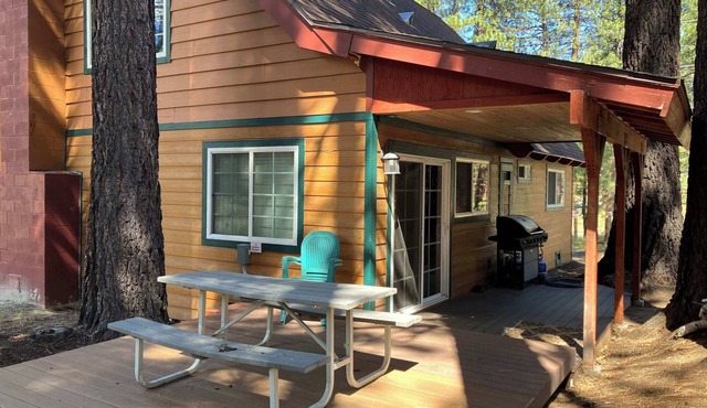Inviting home with pool table - near Heavenly & beaches