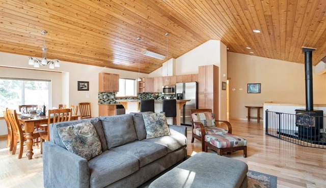 Kings Beach Home with Private Hot Tub