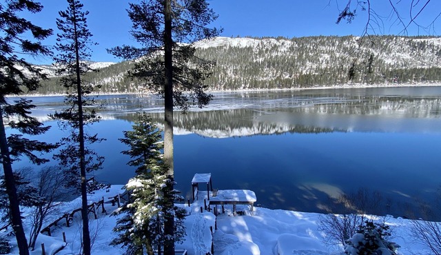 Lakefront Cabin with private pier on Donner Lake