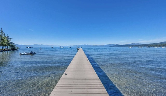 Lakeside Condo Fireplace 3 Beds Near Northstar