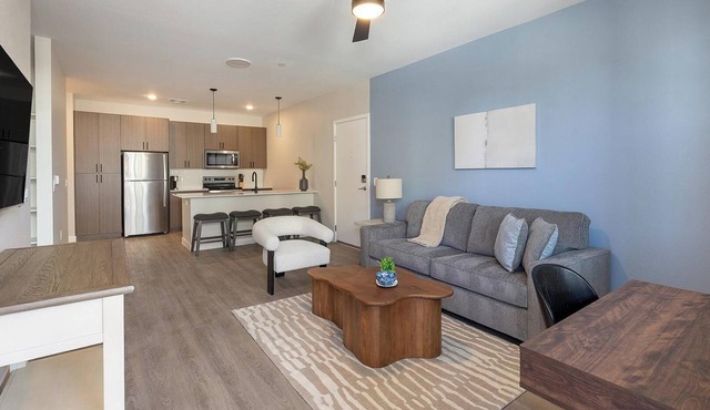 Landing | Chic 1BD, Pool, Gym