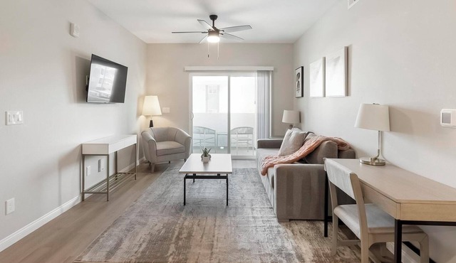 Landing | Chic 2BD, Rooftop Lounge, Pool