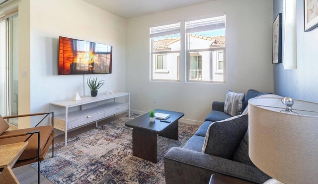 Landing | Modern 2BD, Yoga Studio, Game Room