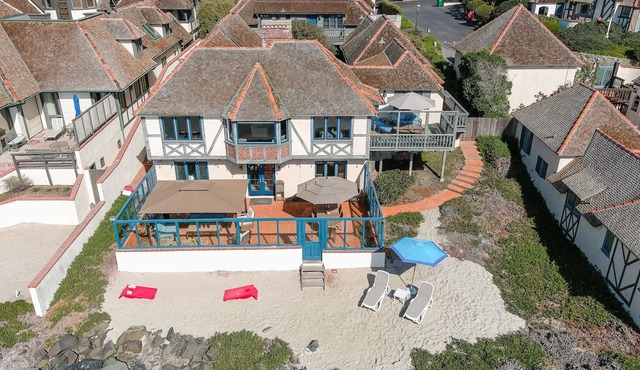 Large Oceanfront House in Historic Gated Community with Optional Apartment
