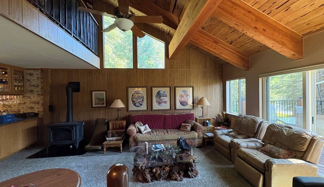 Largest Townhome in Leland Meadows, Plus a Hot Tub!