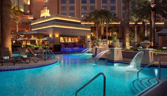 Las Vegas | Pool & Strip Access | City Energy Stay