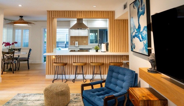 Location, location, location, just steps to Strands beach, enjoy awe-inspiring sunsets overlooking one of the most picturesque coastlines in Dana Point.