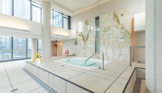 Luxury 1 Bedroom condo with Balcony.