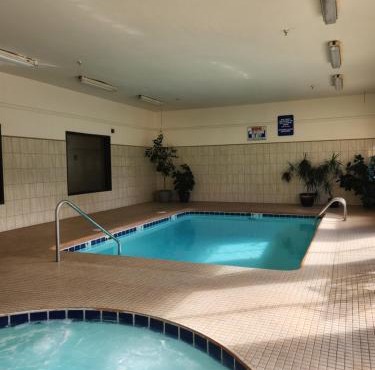 Luxury Inn & Suites