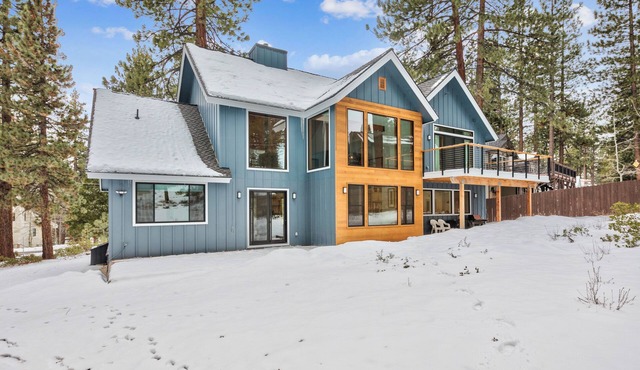 lx34 New Contemporary Mountain escape.30 night min